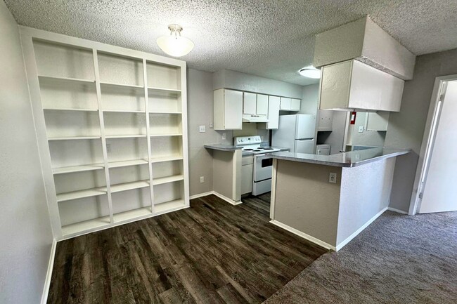 Photo - Santa Fe Apartments