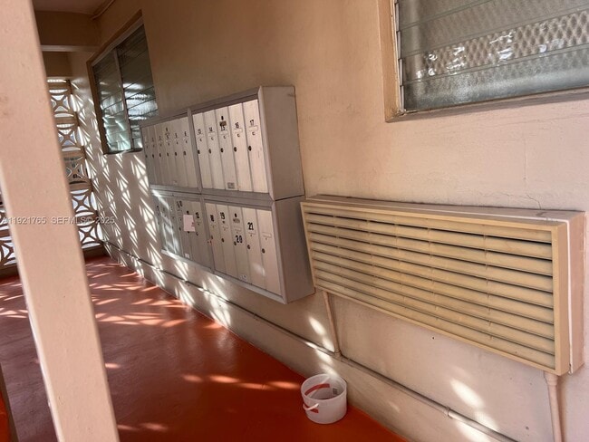 Photo - 141 SW 14th Ave Unit 5