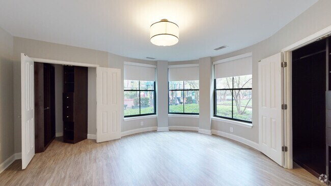 Building Photo - 7 Harcourt St Rental