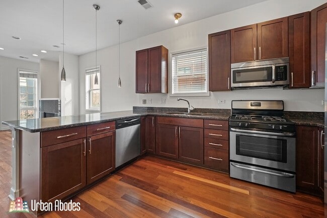 Photo - 1315 N Wicker Park Ave Unit J08P