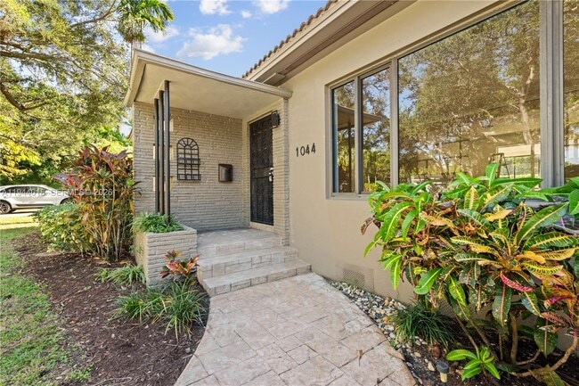 Photo - 1044 NE 97th St