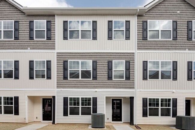 Available Immediately! Beautiful New Const... - Available Immediately! Beautiful New Const... Townhome