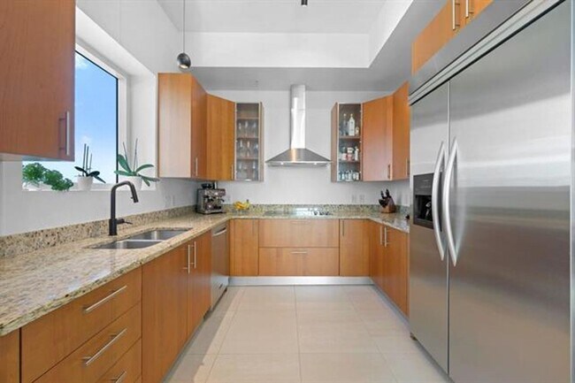 Photo - 1945 S Ocean Dr Unit 1945 S Ocean Dr # Ph 2808