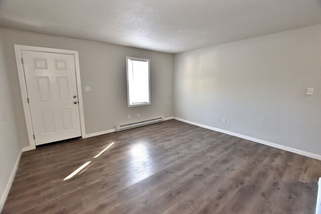 Photo - 1607 Charter Dr