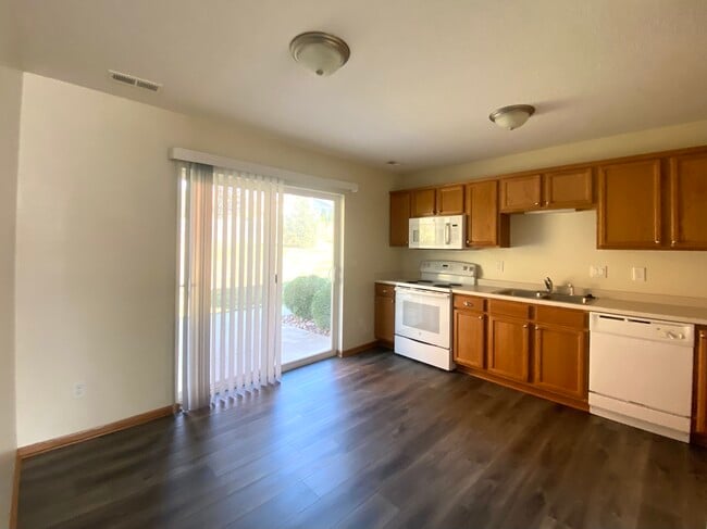 Building Photo - 955 Parker Blvd Unit 403