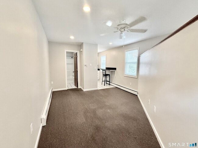 Photo - 139 Bradley St Unit B