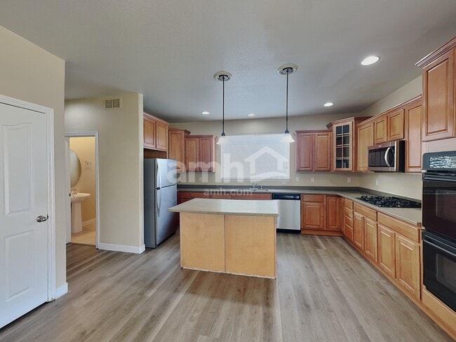 Photo - 17593 E 98th Way