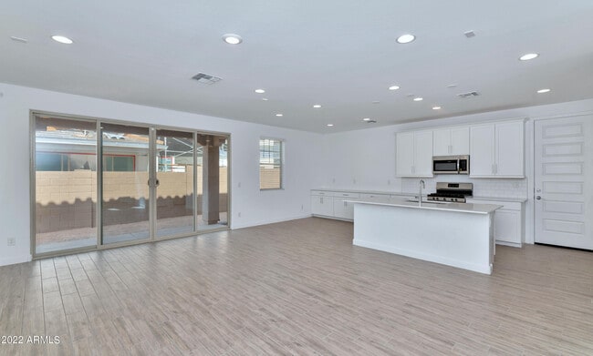 Photo - 9918 E Texas Ave