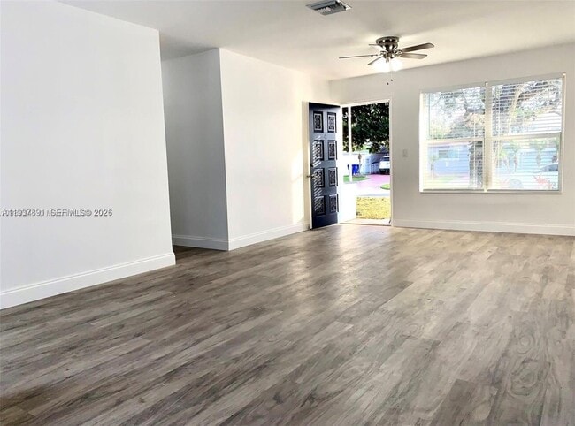 Photo - 6671 McKinley St