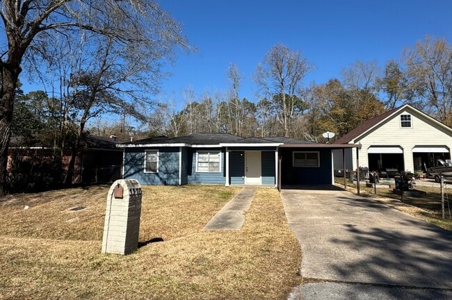 Photo - 3270 Christopher St