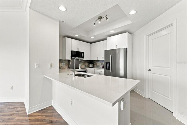 1209 E Cumberland Ave Unit 608