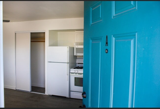 Photo - 1125 Tamerack Ave