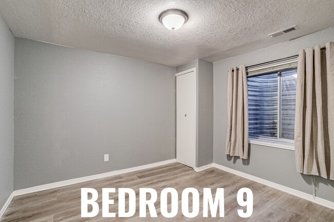 Photo - 13031 Dexter St