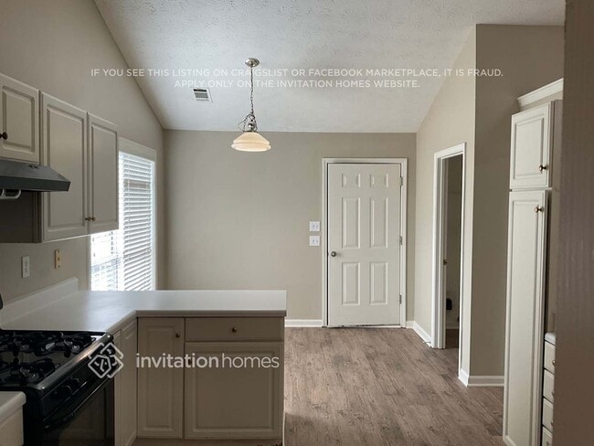 Photo - 805 Avalon Forest Dr NW