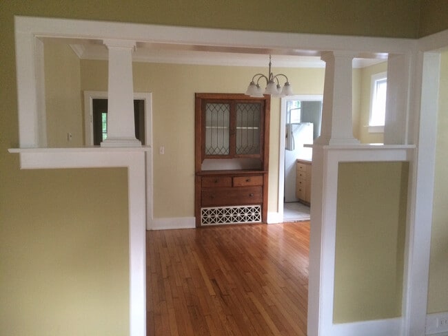 Photo - 940 Westcott St Unit 1