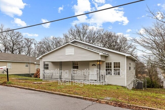 Photo - 5722 Terrace Ave