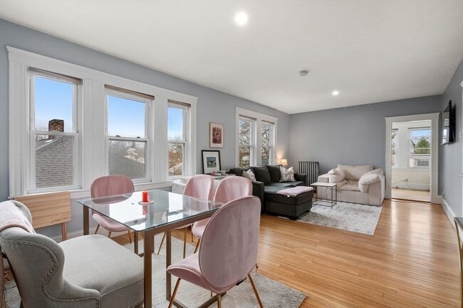 Building Photo - 67 Westchester Rd Unit 67 Rental