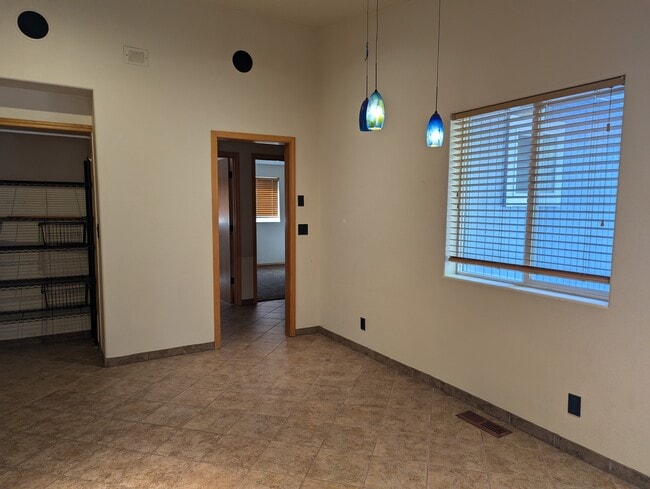 Photo - 2420 NE Desert Willow Ct