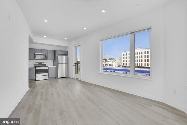 Photo - 2046 E Lehigh Ave Unit 3B