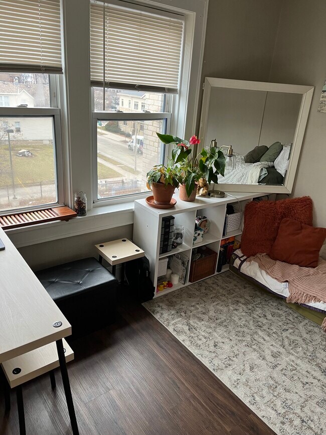 Photo - Kilbourn Apartments