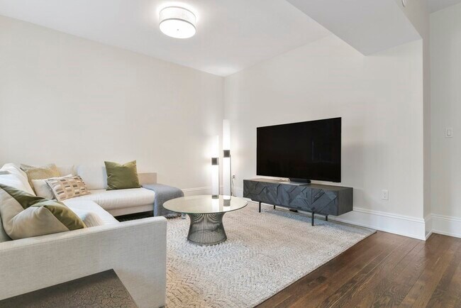 Photo - 70 Marshal St Unidad A-3