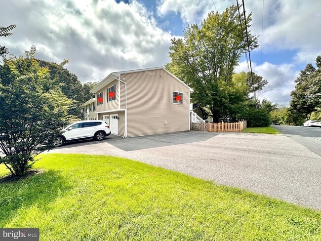 Photo - 1217 Somerset Rd