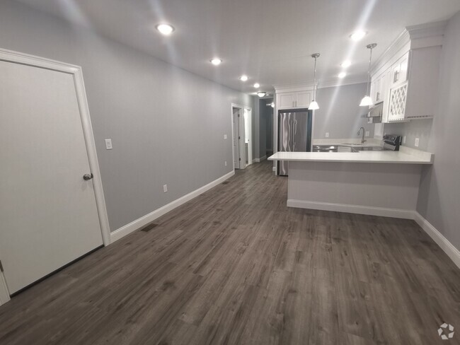 Building Photo - 344 Cherry St Unit D1 Rental