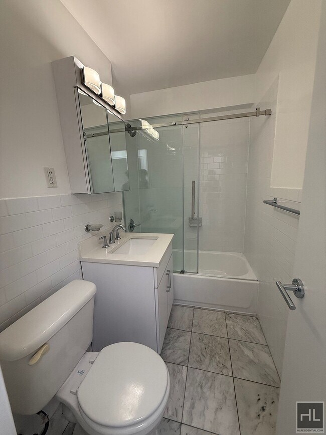 Photo - EAST 35 STREET Unidad 15F