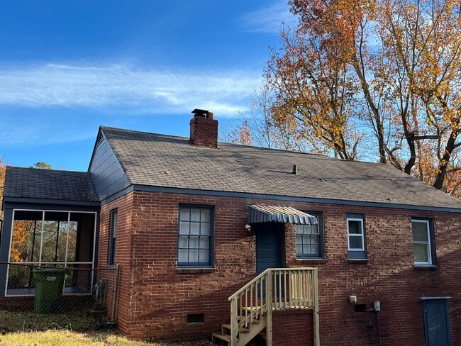 Building Photo - **UPCOMING**Near Ft. Benning. Columbus, GA 2 Bedroom/1 Bathroom Home for Rent***