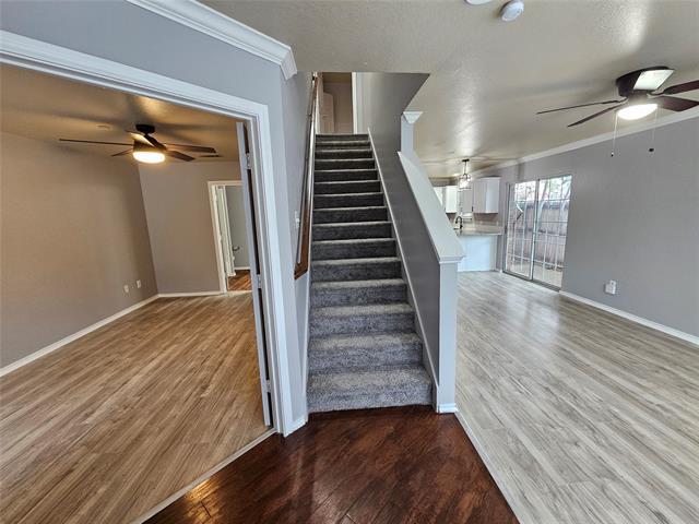 Photo - 611 Oriole Blvd