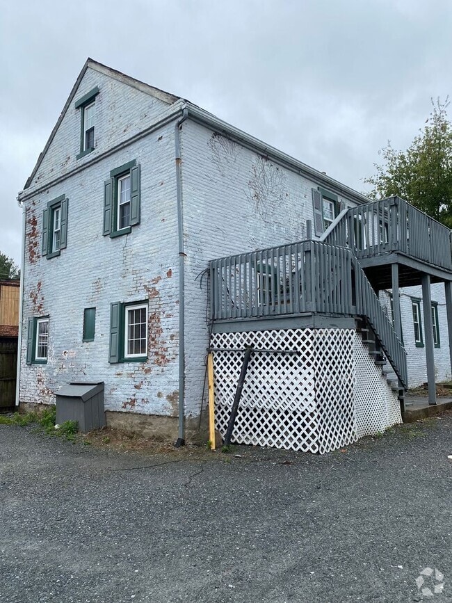 Building Photo - 10 W Apple Ave Unit 10 W. APPLE AVENUE APT. B