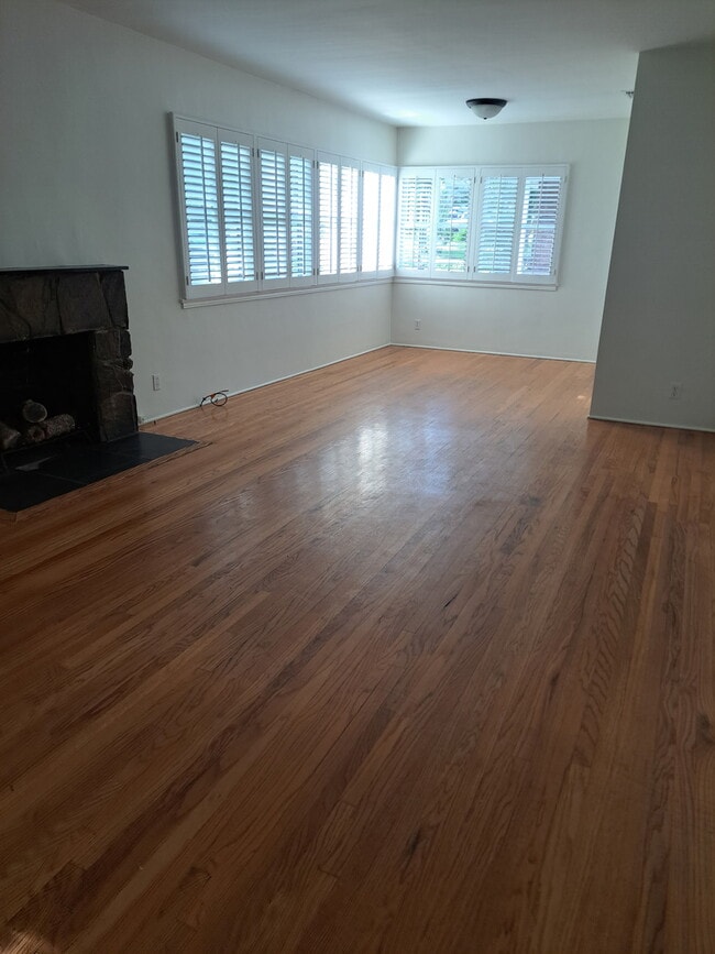 Photo - 4574 Viro Rd