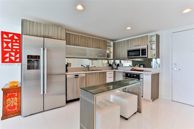 Photo - 6700 Indian Creek Dr Unidad 1204