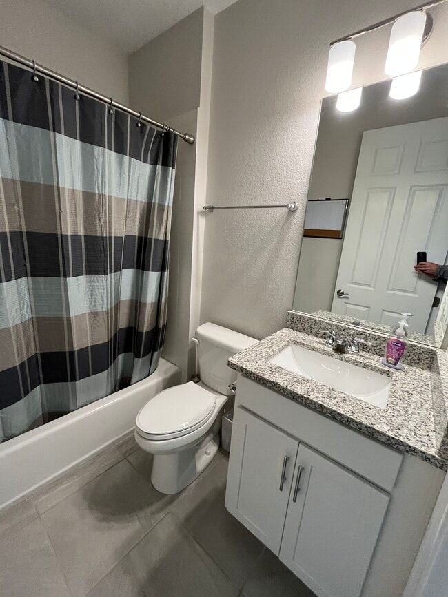 Photo - 891 Brutus Ter