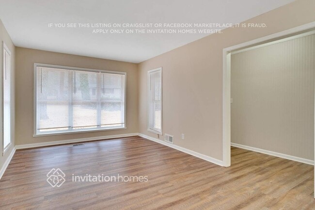 Photo - 1421 Dennis Dr