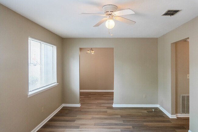 Photo - 733A Pointe Court