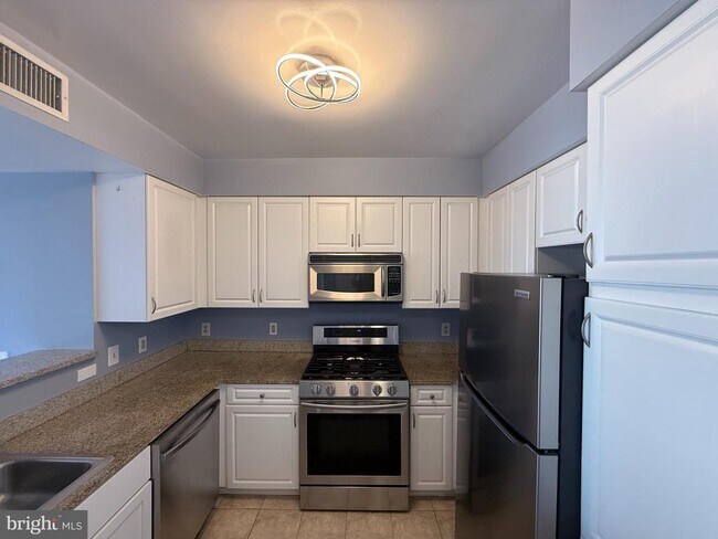 Photo - 555 Massachusetts Ave NW Unit 1108