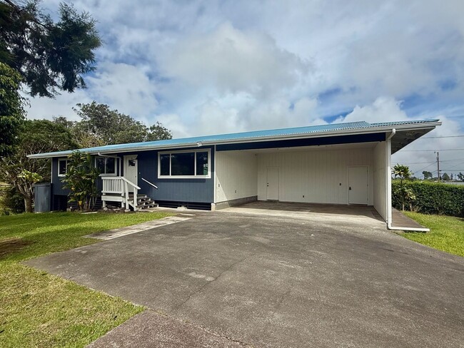 Photo - 3 Bedroom 1.5 Bath for rent in Waimea