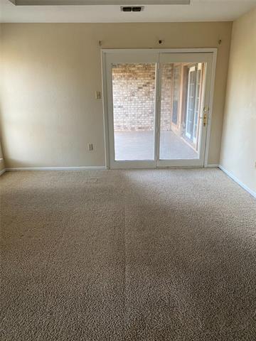 Photo - 6209 Live Oak Trail