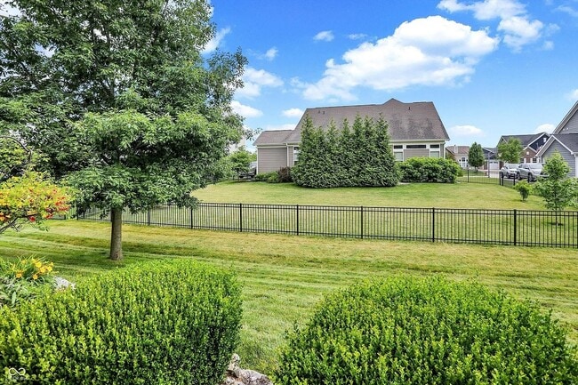 Photo - 3538 Heathcliff Ct House