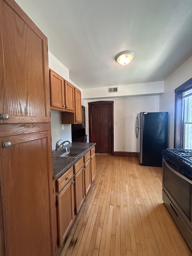 Photo - 4024 W Cortland St Unit 2