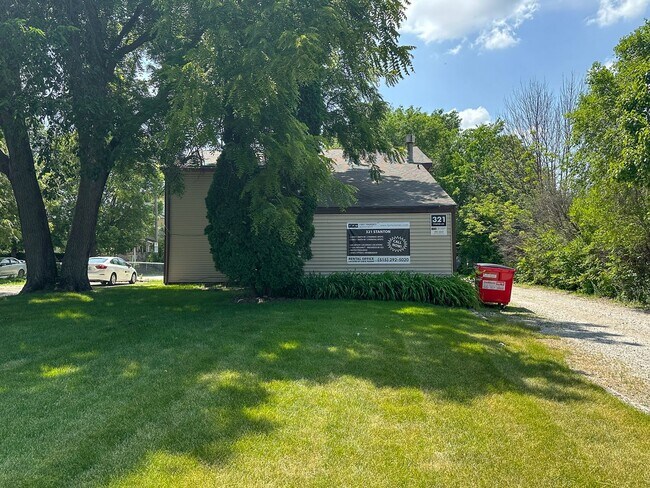 321 Stanton