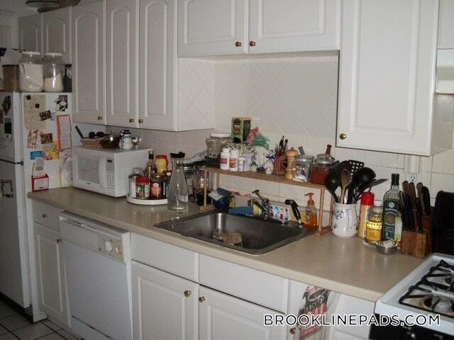 Photo - 169 Kent St Apartment Unit 3