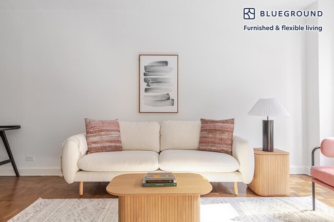 Photo - 136 E 55th St Unidad FL2-ID1786