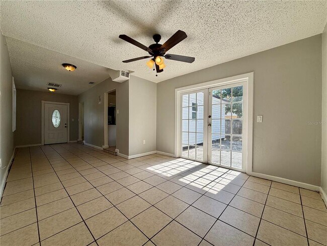 Photo - 2533 48th Ave N
