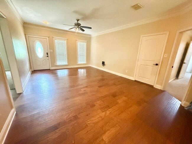 Photo - Lovely 3-bed/2-bath in Tyler near Lindale!