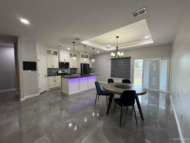 Photo - 17 S Elevation Dr