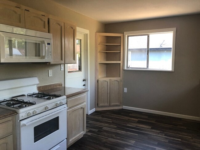 Photo - 3bed / 1 ba house in Yuba City