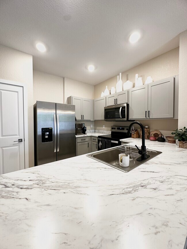 69 Bandol St