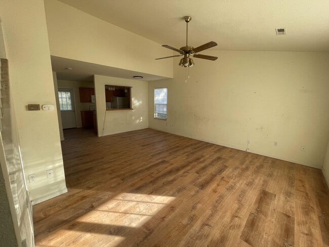 Photo - 1330 N Frideriki Dr